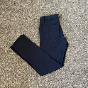 Lululemon ABC classic fit Black 30”x32”